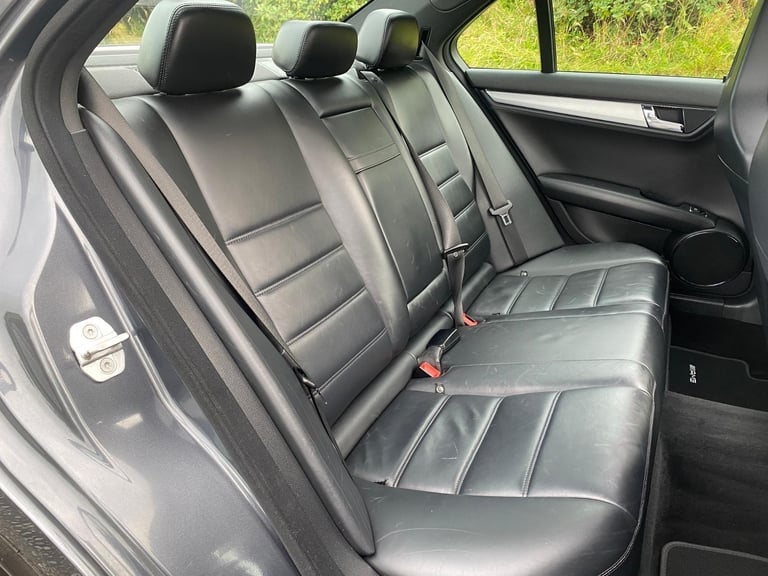 2010 Mercedes-Benz C63 AMG AUTO