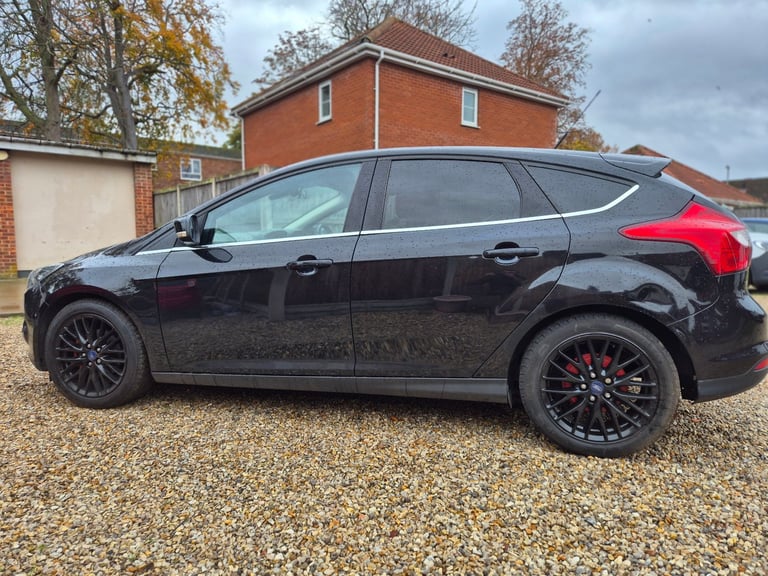 Ford, FOCUS, Hatchback, 2013, Manual, 1560 (cc), 5 doors