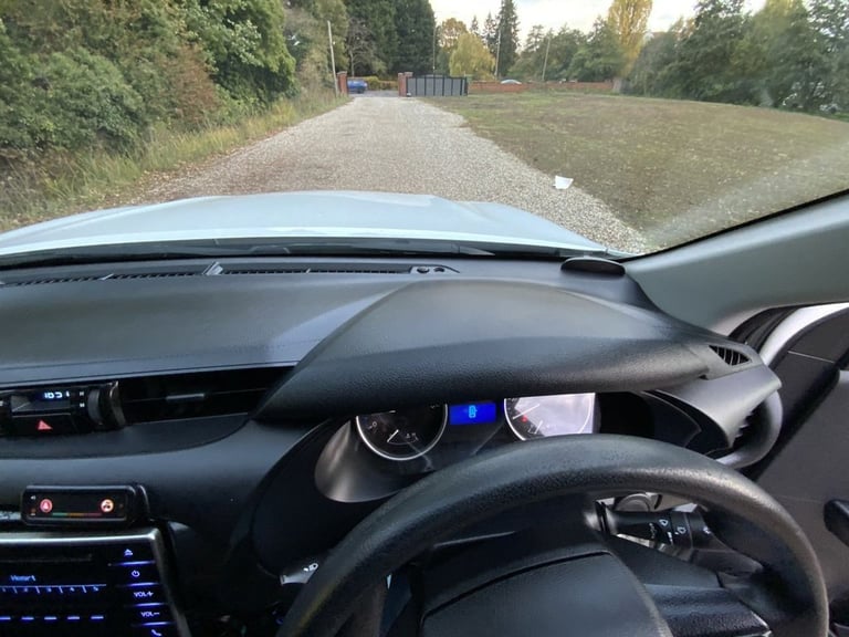 2019 Toyota Hilux 2.4 D-4D Active Pickup Double Cab 4dr Diesel Manual 4WD Euro 6 (3.5t) (150  PIC...