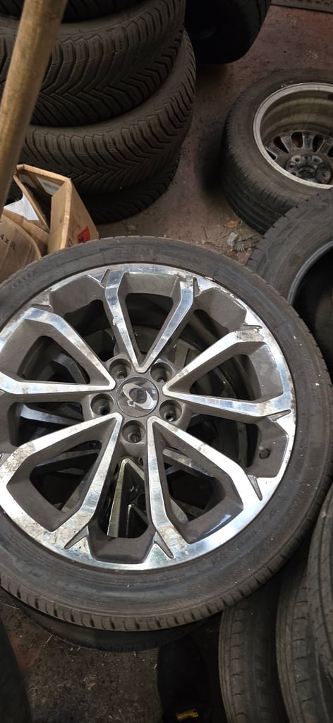 image for 3 spair wheels