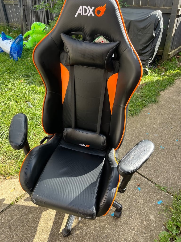 Gaming chair