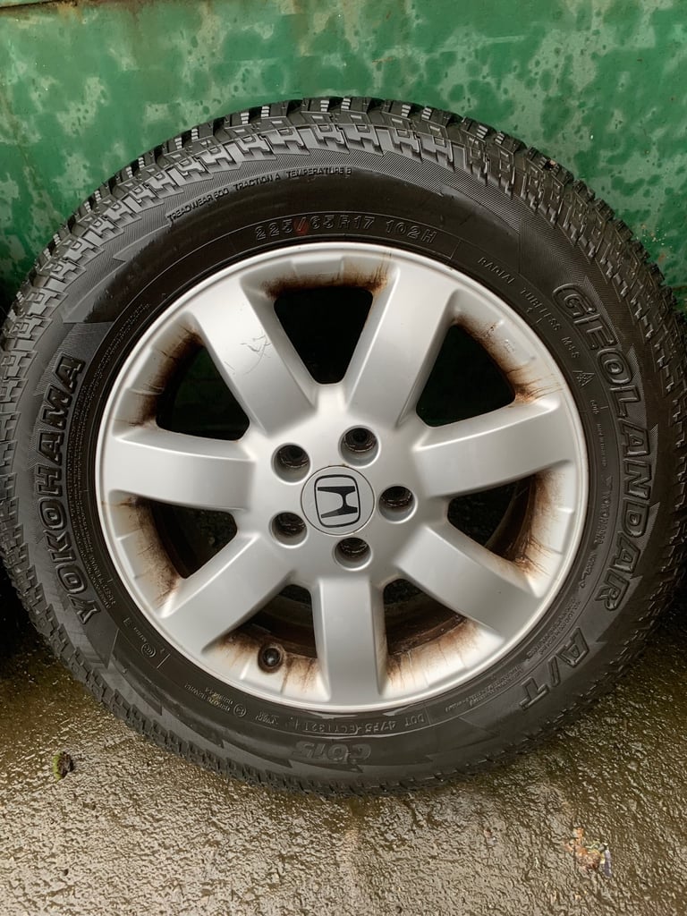 Honda crv mk2 wheels and tyres in good condition 