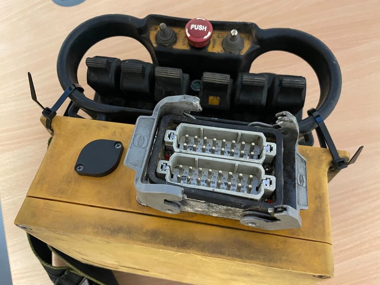 TEREX / ATLAS CRANE REMOTE / RECEIVER AT-6.1L