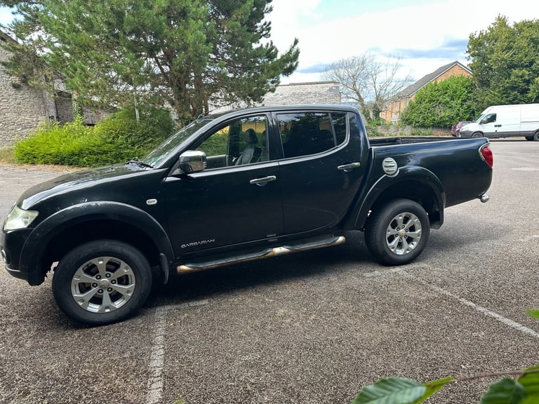 2013 Mitsubishi L200 Double Cab DI-D Barbarian 4WD Auto 176Bhp PICK UP Diesel Automatic