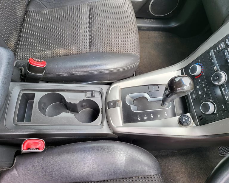 2012 FACELIFT CHEVROLET CAPTIVA 2.2 VCDi LT 5 DOOR 7 SEATER AUTOMATIC BLACK
