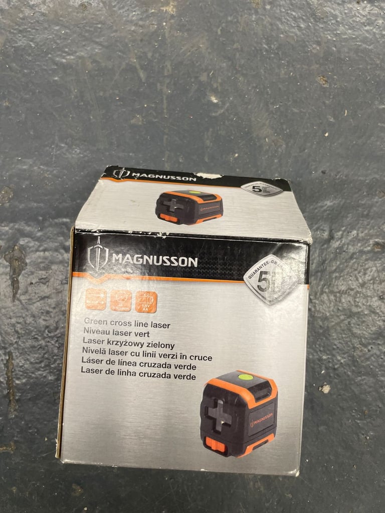 Magnusson Green Cross Line Laser Level – Self-Levelling, Compact, Accurate – Brand New in Box