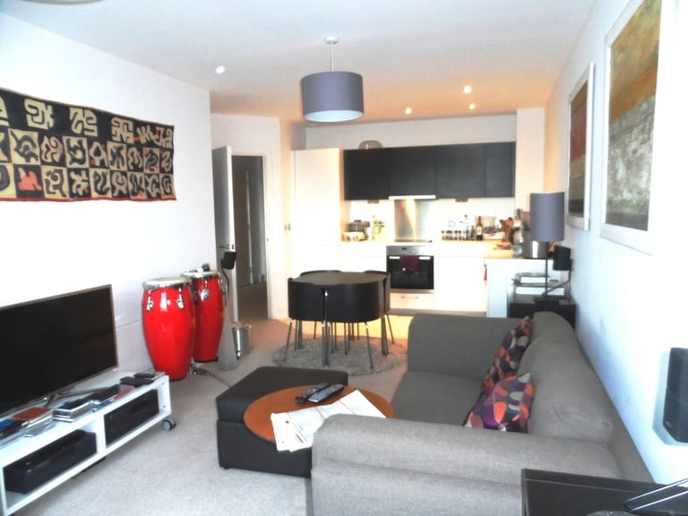 2 Bed 2 Full Bathroom Double Balcony NO CAR PARKING KD Tower