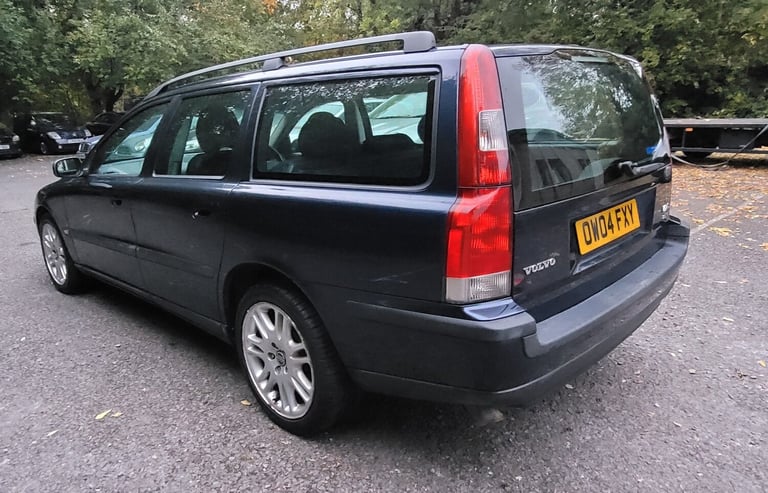 2004 Volvo V70 2.5 T SE 5dr Geartronic ESTATE Petrol Automatic