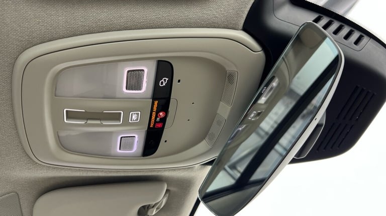 2024 Volvo XC40 Ultra, B3 Mild hybrid, Petrol, Bright (Blond Leather, Panoramic Sunroof) Estate P...