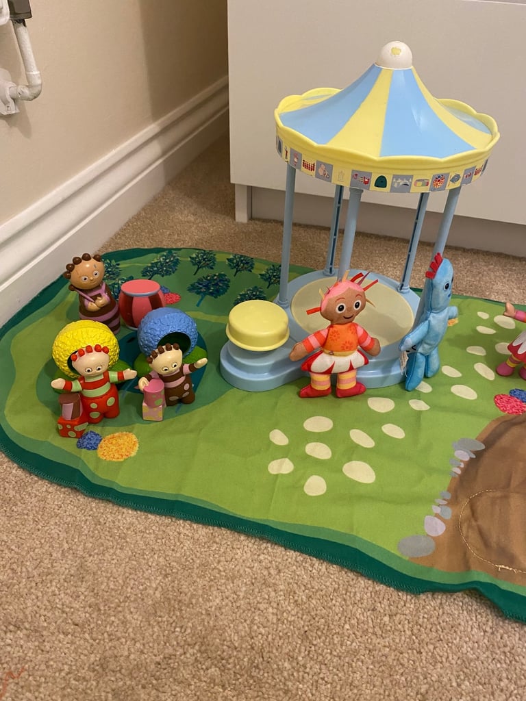 In the night garden toy set