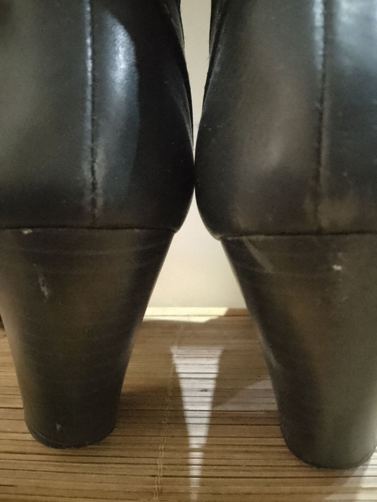 Pikolinos long black leather boots size 5
