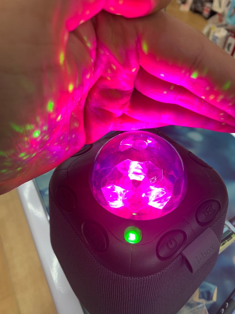 Galaxy projector with wireless speaker 