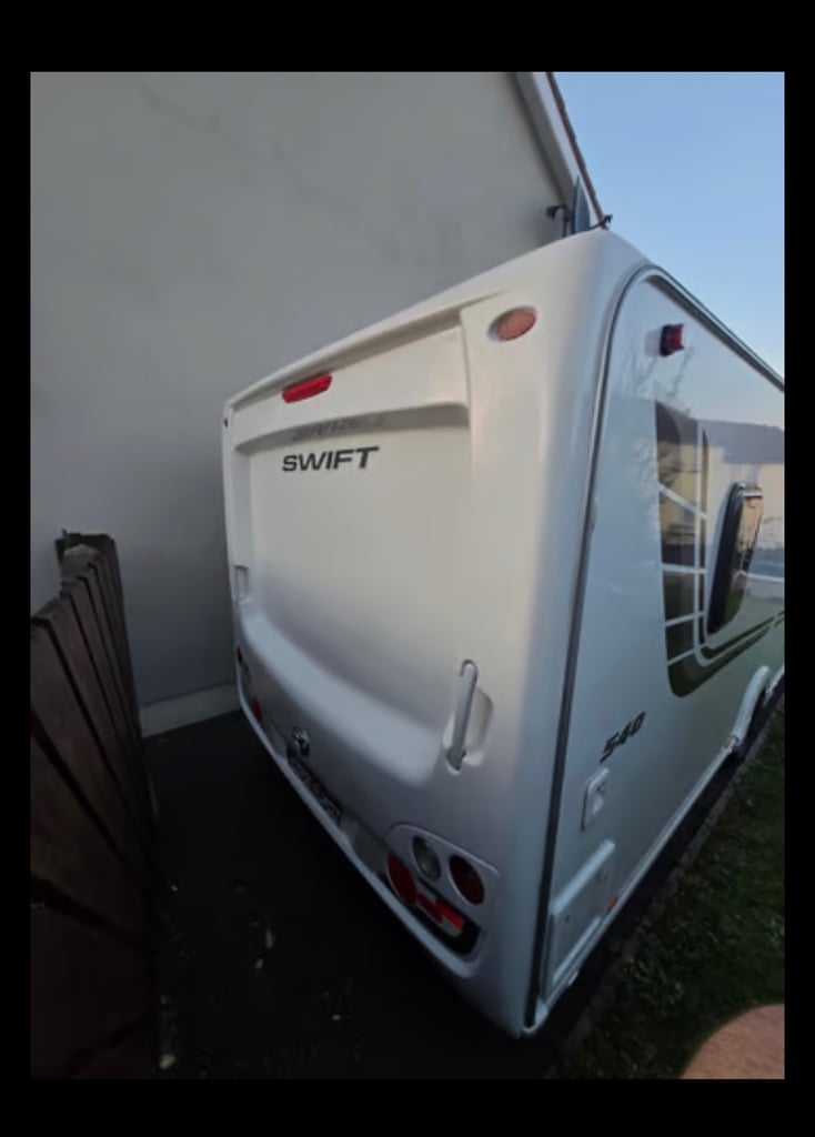 2010 Swift Challenger 4 berth Fixed Bed Caravan