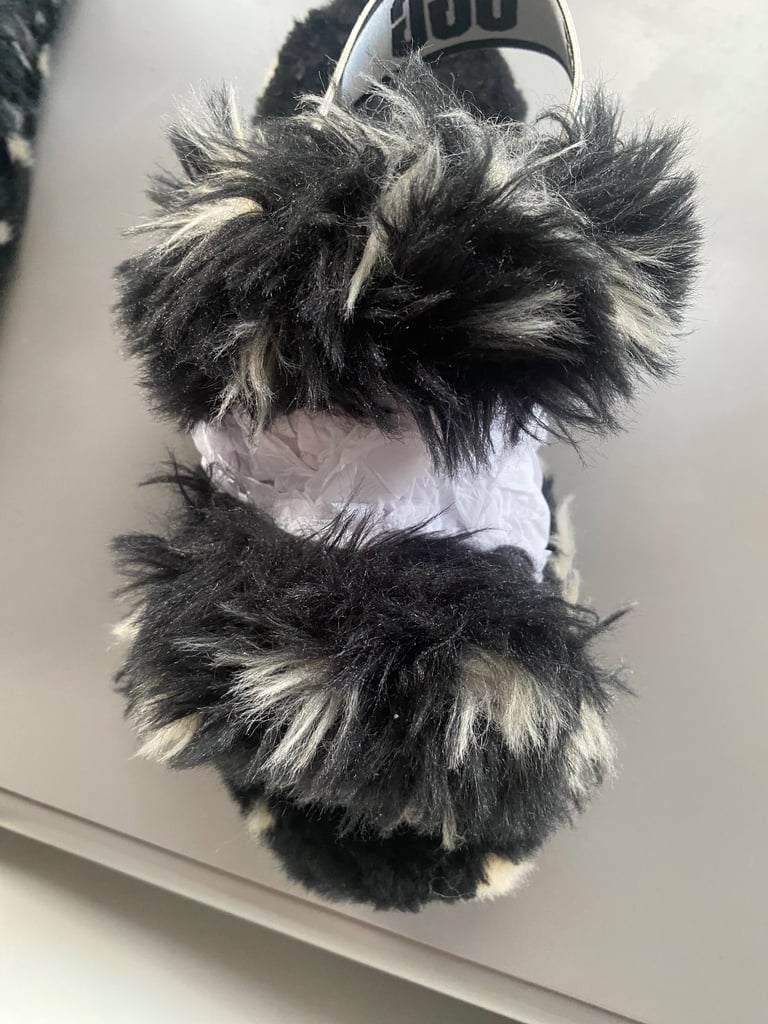 UGG fluffy platform slippers in size UK5 VGC
