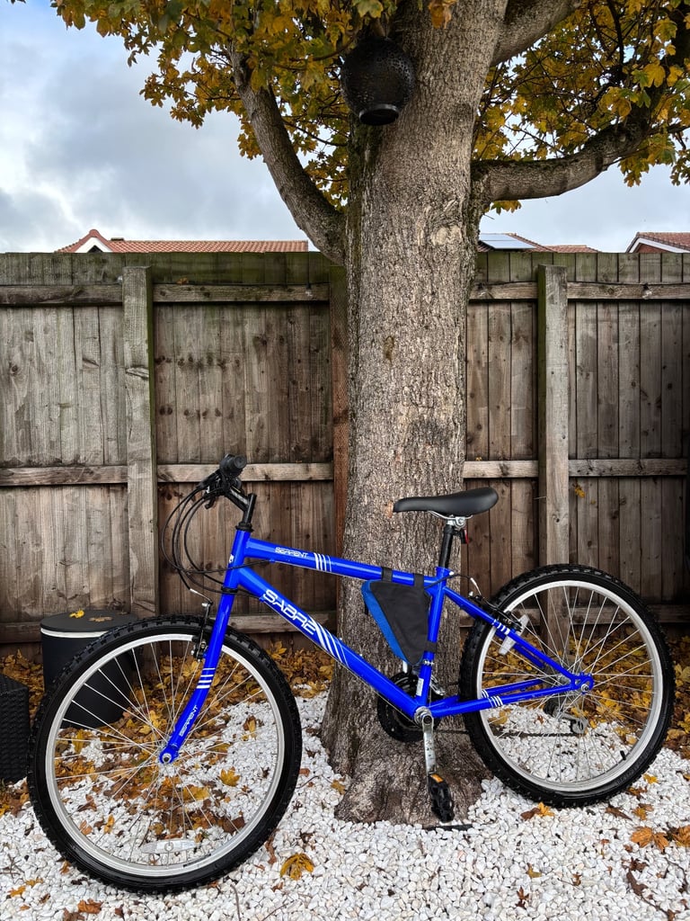 Child’s Lightweight SABRE Mountain Bike (Fantastic Condition)