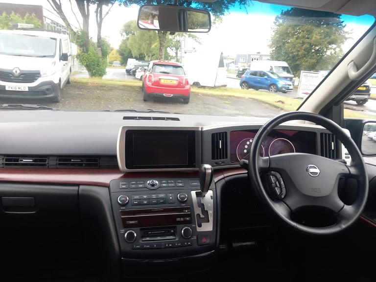 2006 Nissan Elgrand 2.5 Automatic  MPV Petrol Automatic