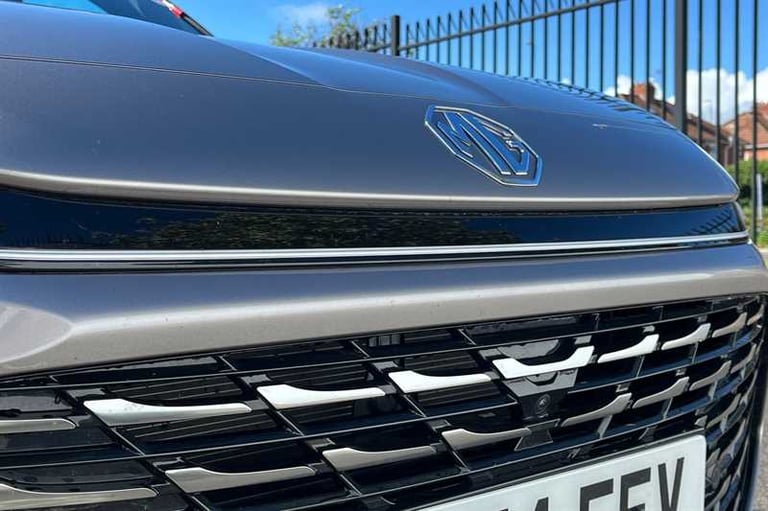 2024 MG MG HS 1.5 T-GDI Trophy 5dr ESTATE PETROL Manual