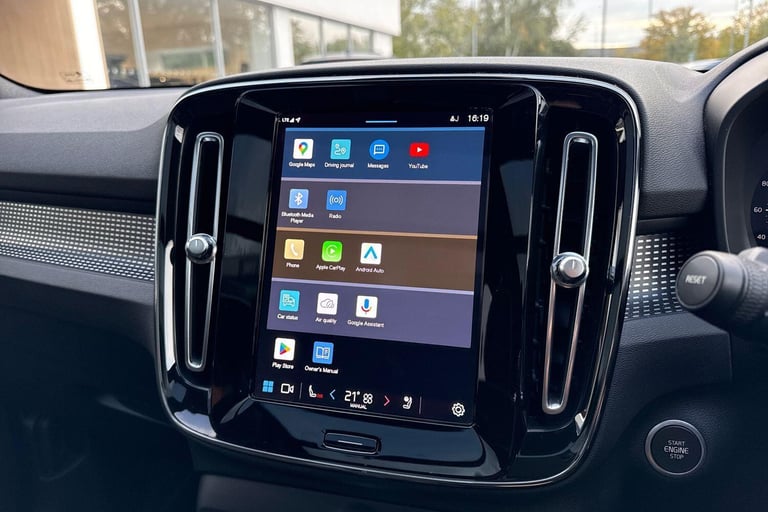 2022 Volvo XC40 2.0 B4 MHEV Ultimate SUV 5dr Petrol Hybrid DCT Auto Euro 6 (s/s) (197 ps) ESTATE ...