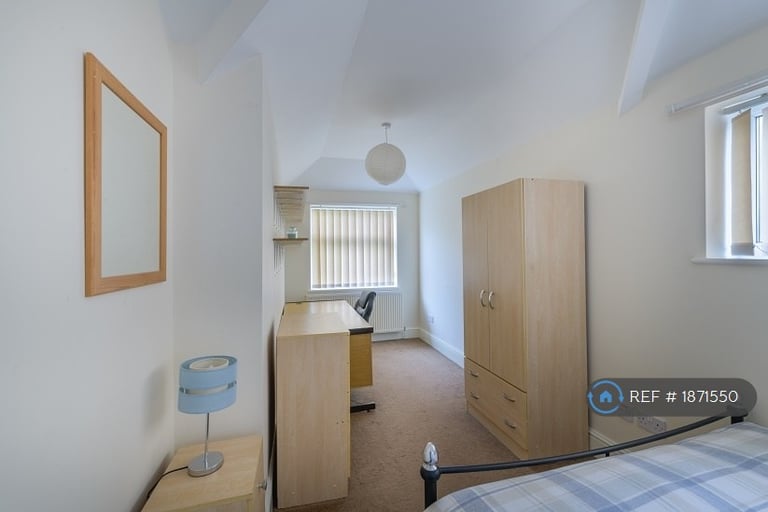 4 bedroom house in Finchley Road, Manchester, M14 (4 bed) (#1871550)