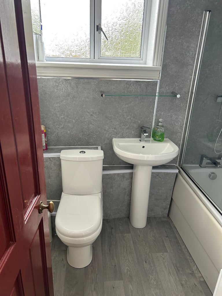 Double Bright Room near City Center