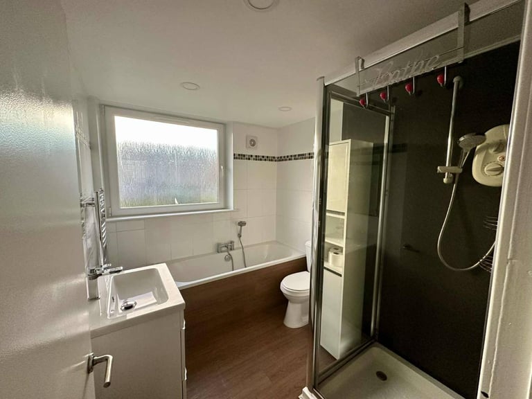 Partly Furnished 3-Bed Flat – Great Location