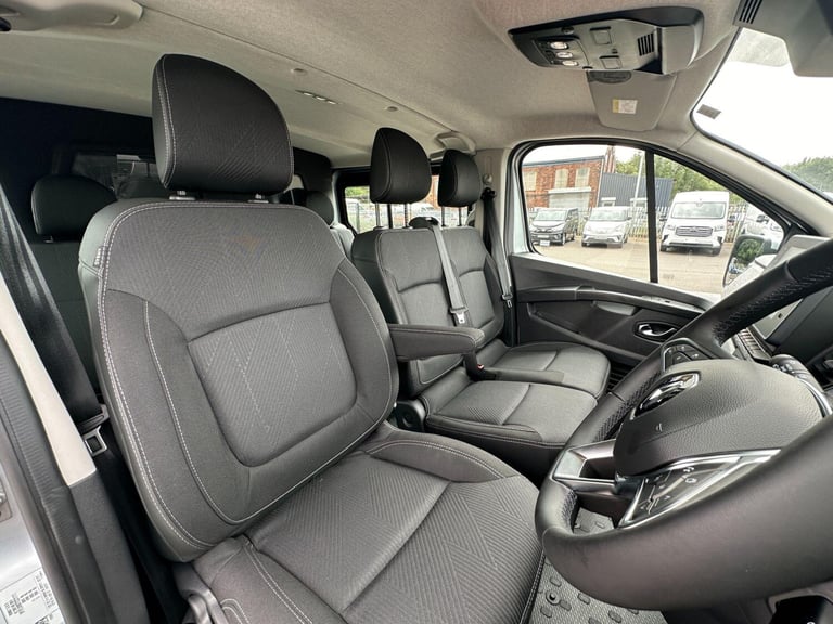 2024 Renault Trafic 2.0 dCi Blue 30 Extra Sport Crew Van EDC LWB Euro 6 (s/s) 6dr WINDOW VAN Dies...