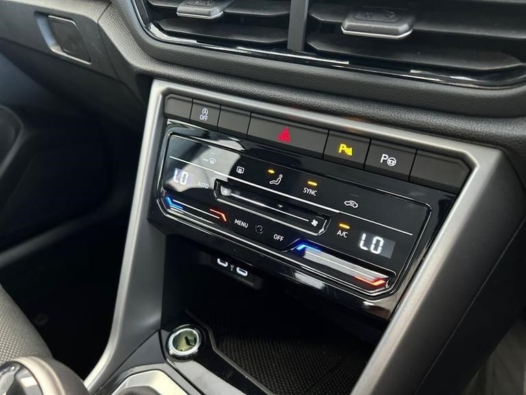 2023 Volkswagen T-Roc 1.0 TSI (110ps) Life MANUAL Hatchback Petrol Manual