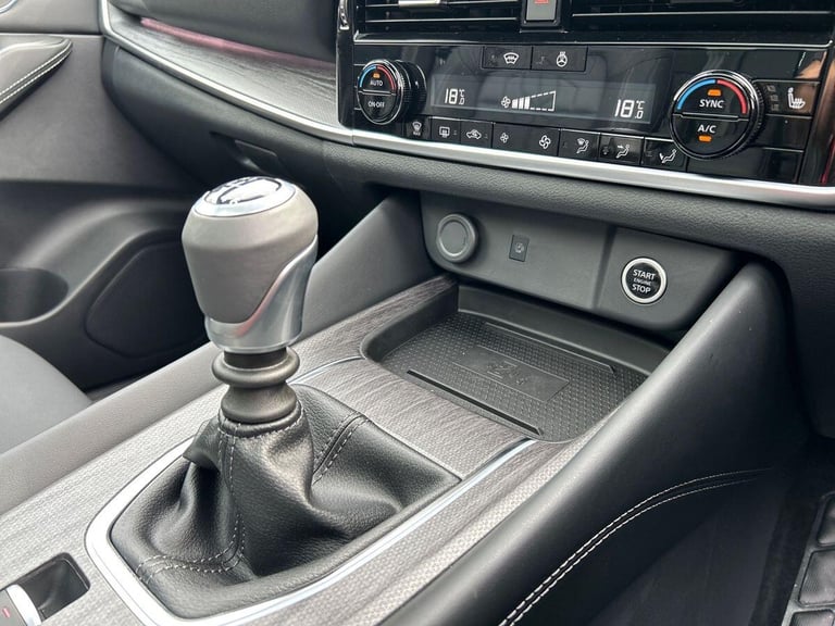 2025 Nissan Qashqai 1.3 DIG-T MHEV Tekna Euro 6 (s/s) 5dr SUV PETROL Manual