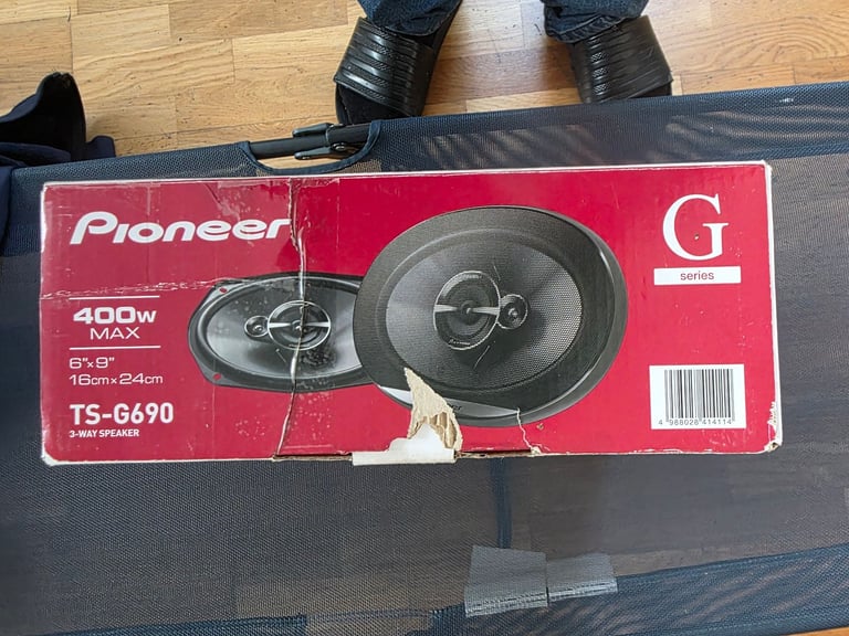 Pioneer 400w 6x9 car speakers 