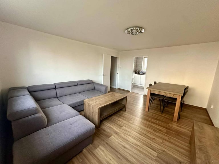 Partly Furnished 3-Bed Flat – Great Location