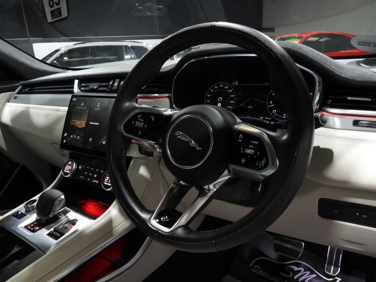 2023 23 JAGUAR F-PACE 5.0 P550 V8 SVR SUV 5DR PETROL QUICKSHIFT AWD EURO 6 (S/S)