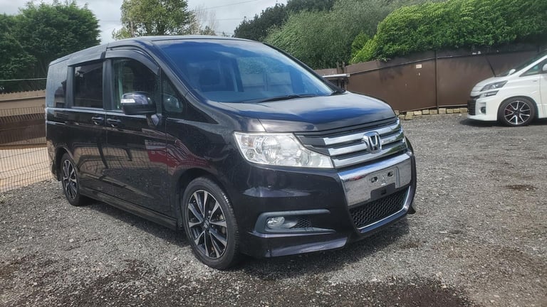 Honda stepwagon spada 2.0 automatic 8 seater fresh japanese import 46k 2010