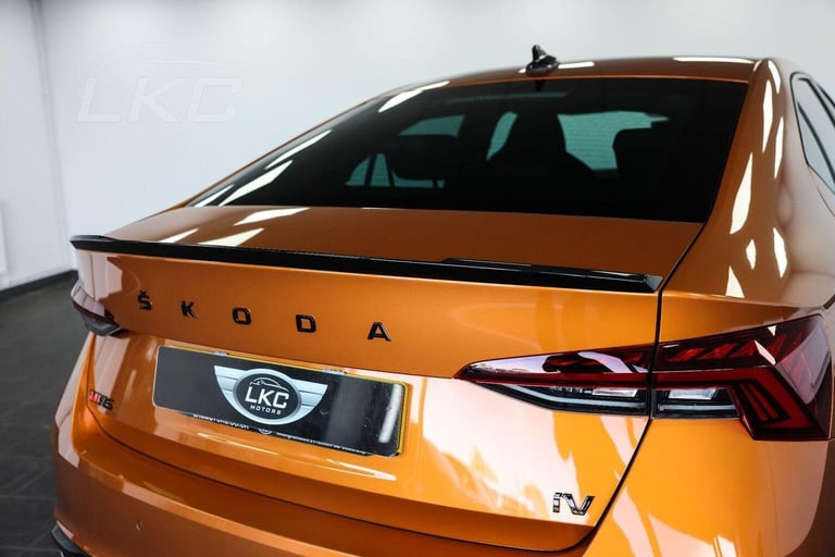 SKODA OCTAVIA 1.4 TSI iV 13kWh vRS DSG Euro 6 (s/s) 5dr 2024