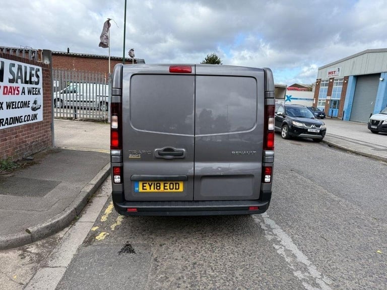 2018 18 RENAULT TRAFIC 1.6 DCI ENERGY 27 SPORT NAV PANEL VAN 5DR DIESEL MANUAL S