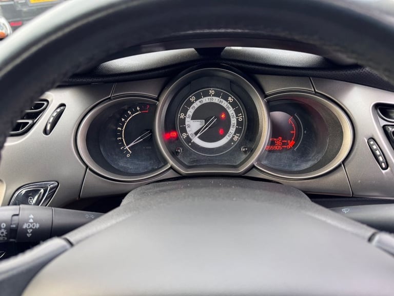 2014 Citroen C3 1.2 VTi Selection Hatchback 5dr Petrol Manual Euro 5 (82 ps) Hatchback Petrol Manual