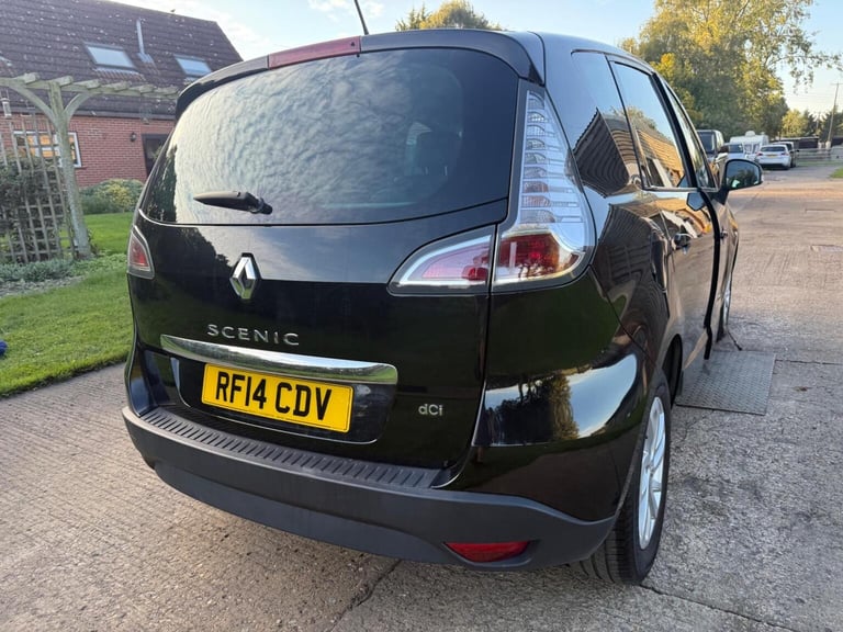 RENAULT SCENIC 1.5 dCi ENERGY Dynamique TomTom Euro 5 (s/s) 5dr 2014