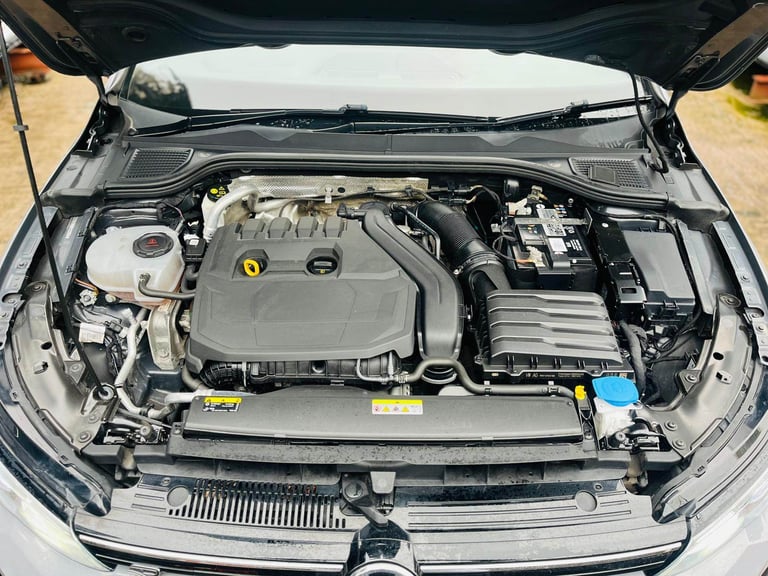 VOLKSWAGEN GOLF BREAKING 2021 MK8 R-LINE TSI 1.5 PETROL MANUAL