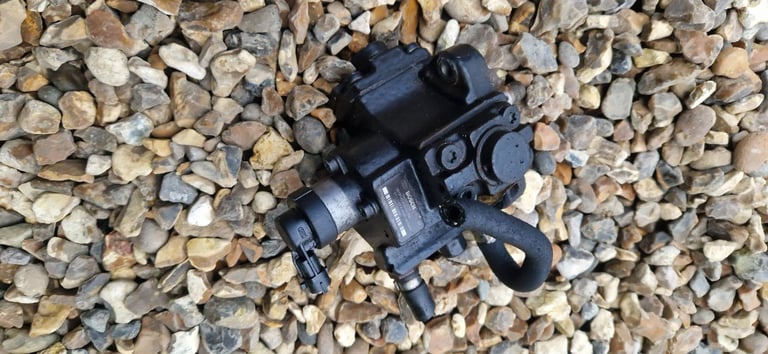 Vauxhall Zafira B Astra H 08-13 High Pressure Fuel Pump 1.9 CDTI Diesel 0445010155