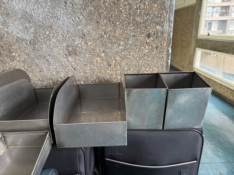 Stainless steel display trays (NO OFFERS!)