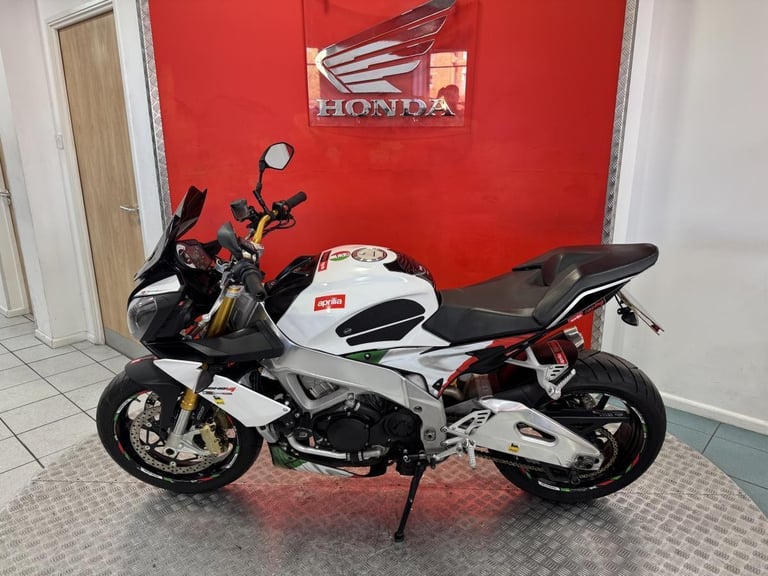 2014 '14' Aprilia Tuono V4 APRC