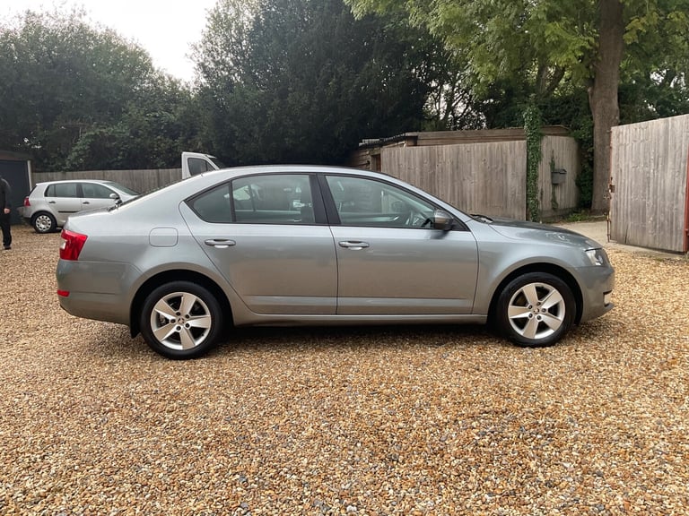 2013 Skoda Octavia 1.6 TDI CR SE 5dr HATCHBACK Diesel Manual