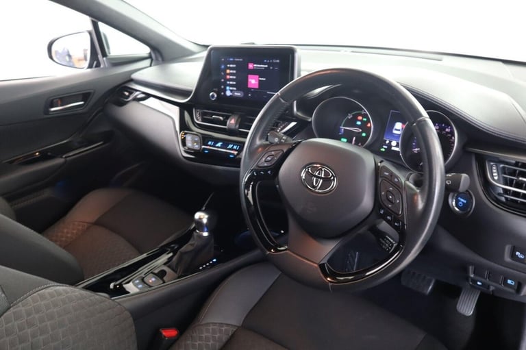 2022 Toyota C-HR 1.8 VVT-h Design CVT Euro 6 (s/s) 5dr HATCHBACK PETROL/ELECTRIC Automatic