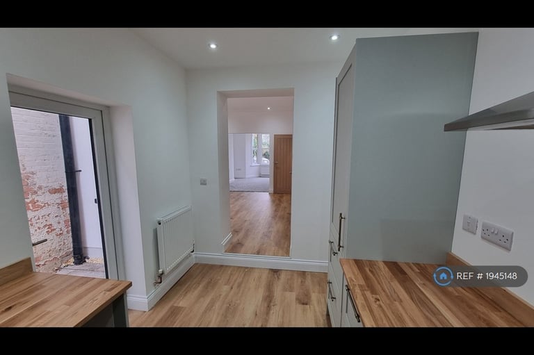 3 bedroom house in Strode Road, Clevedon, BS21 (3 bed) (#1945148)