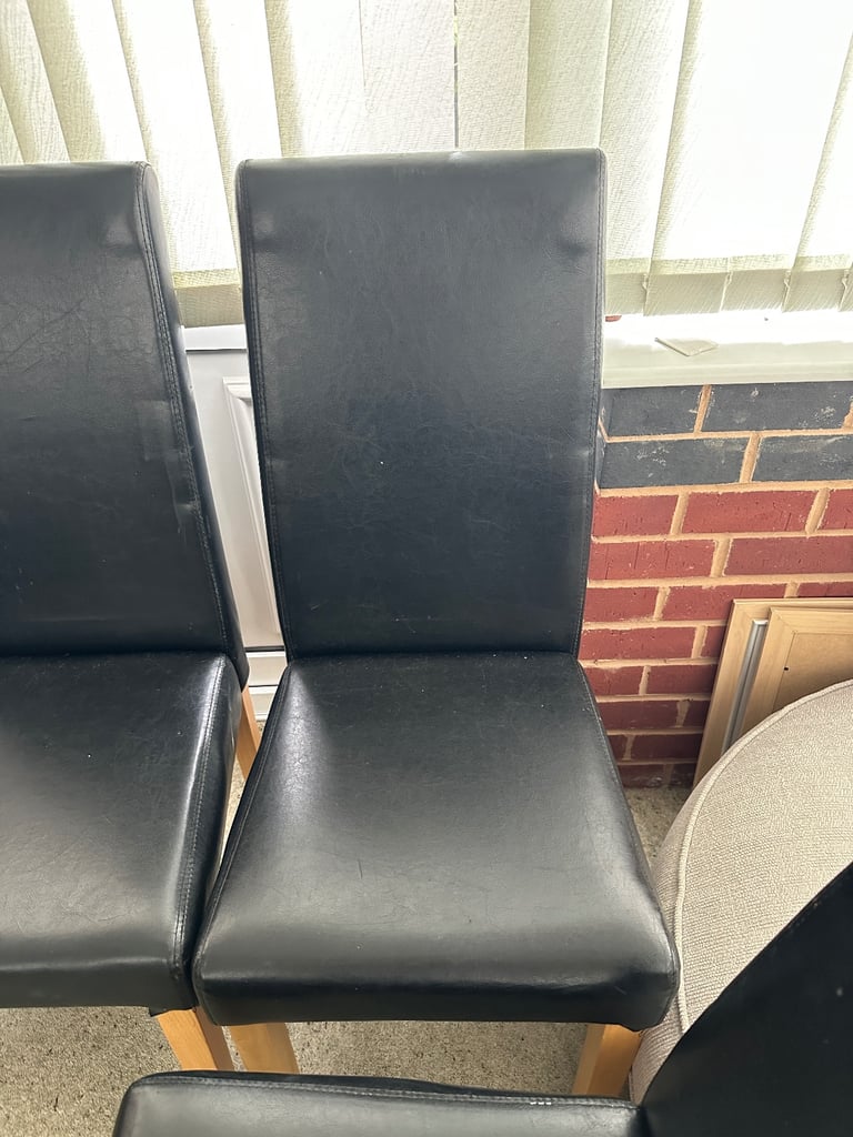 4x Black Dining Table Chairs
