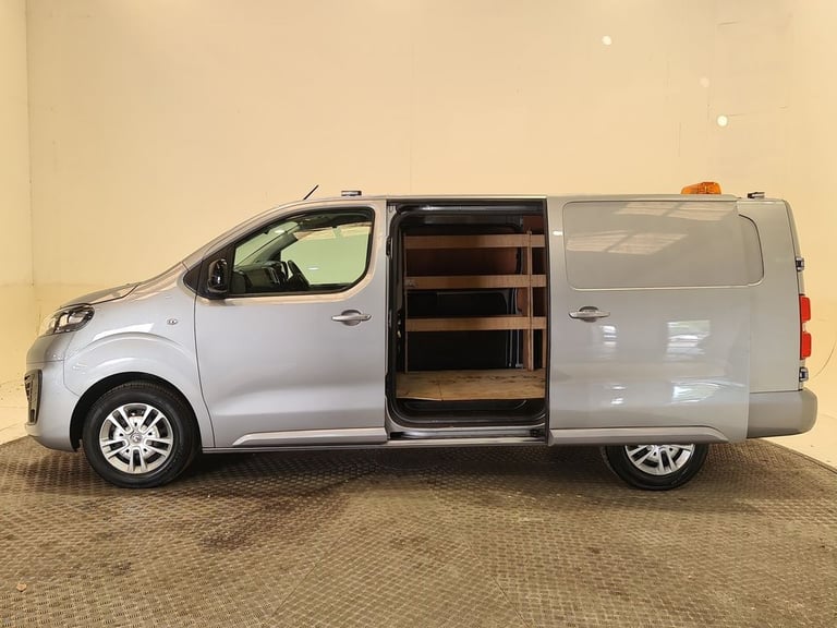 VAUXHALL VIVARO 2.0 TURBO D 3100 SPORTIVE P/V L2 H1 145 BHP LWB DIESEL