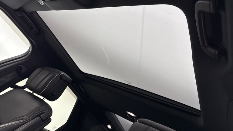 2021 Land Rover Discovery 3.0 D300 MHEV R-Dynamic HSE SUV 5dr Diesel Auto 4WD Euro 6 (s/s) (300 p...