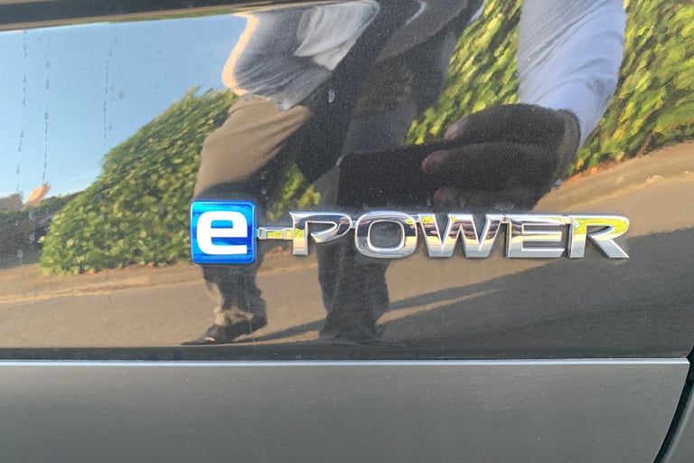 2023 Nissan Qashqai 1.5 E-Power Kuro Edition [Tech Assist] 5dr Auto Hatchback Hybrid Automatic