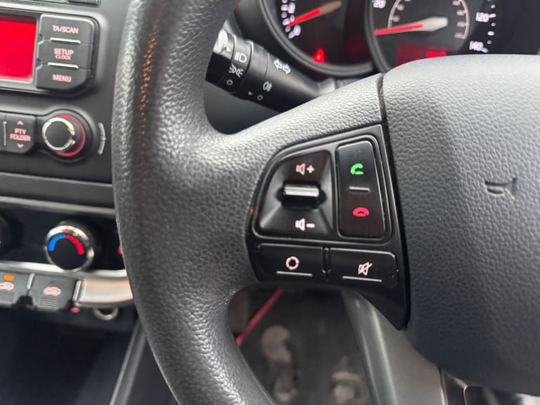 2015 Kia Rio 1.25 1 3dr HATCHBACK PETROL Manual