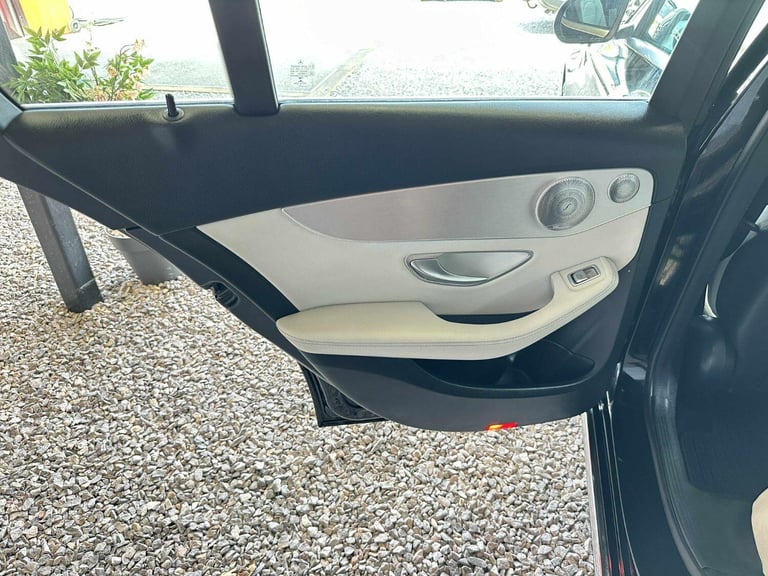 MERCEDES-BENZ C CLASS 2.0 C350e 6.4kWh Sport Black Auto Petrol Plug-in Hybrid 20