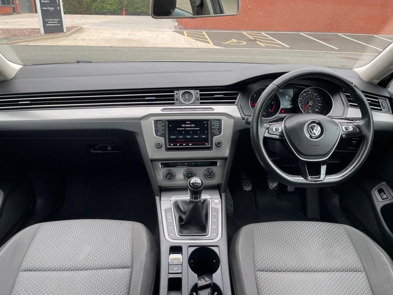 2015 Volkswagen Passat 1.6 TDI BlueMotion Tech S Euro 6 (s/s) 4dr SALOON Diesel Manual